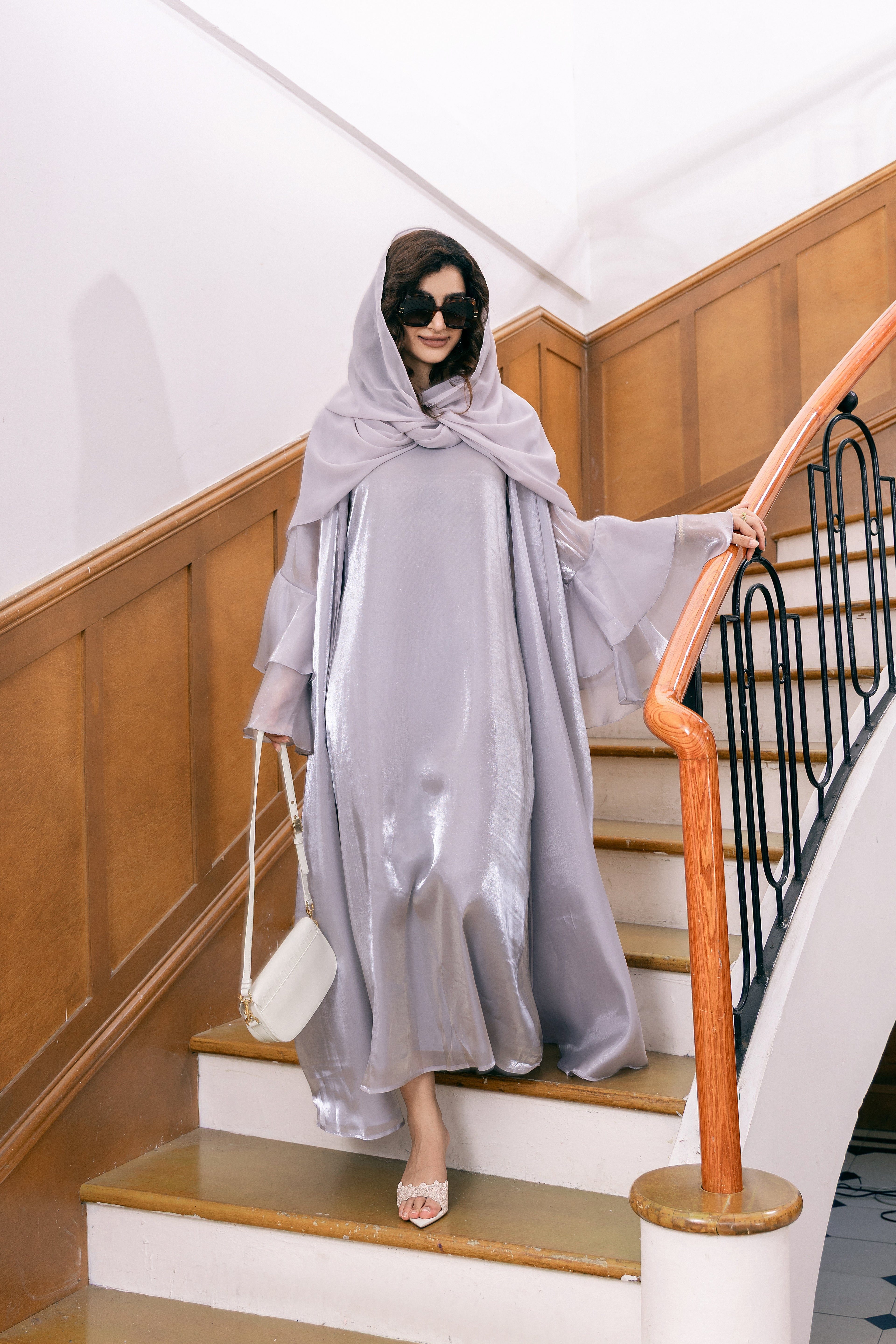 P25021 Silver Gray Mother-of-Pearl Luster Fabric Abaya Set