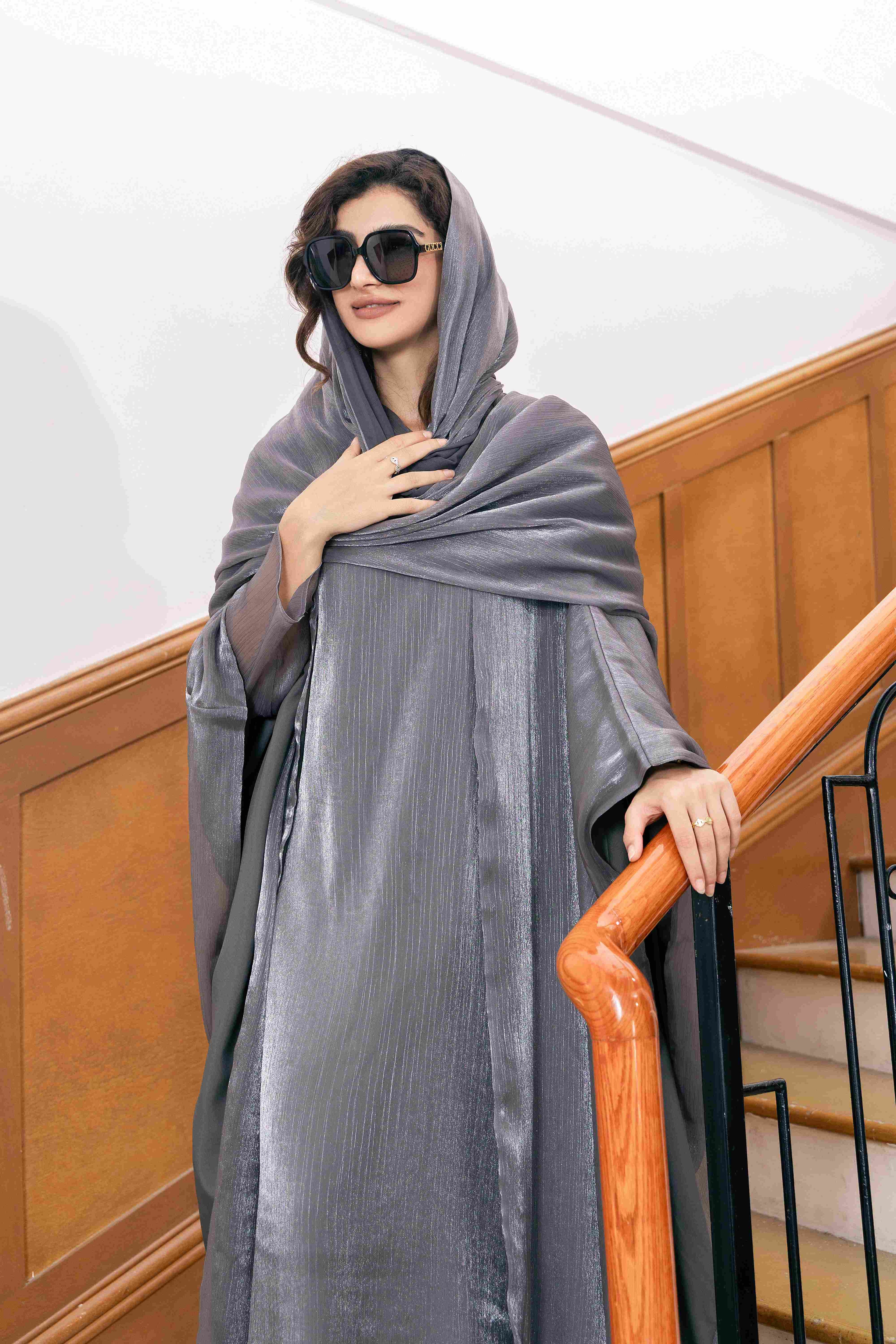 Ensemble abaya en mousseline gris argenté métallisé P25006