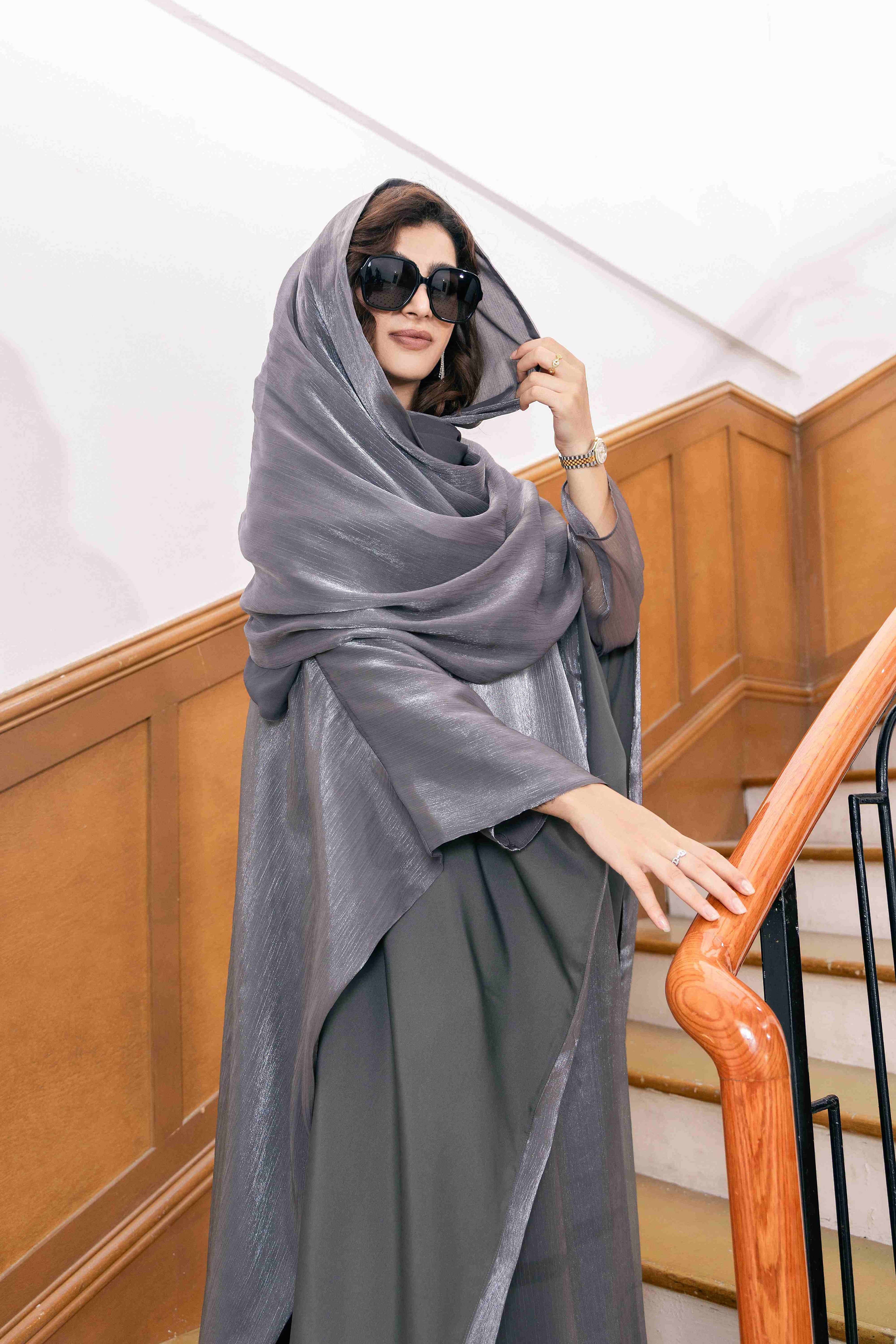 Ensemble abaya en mousseline gris argenté métallisé P25006