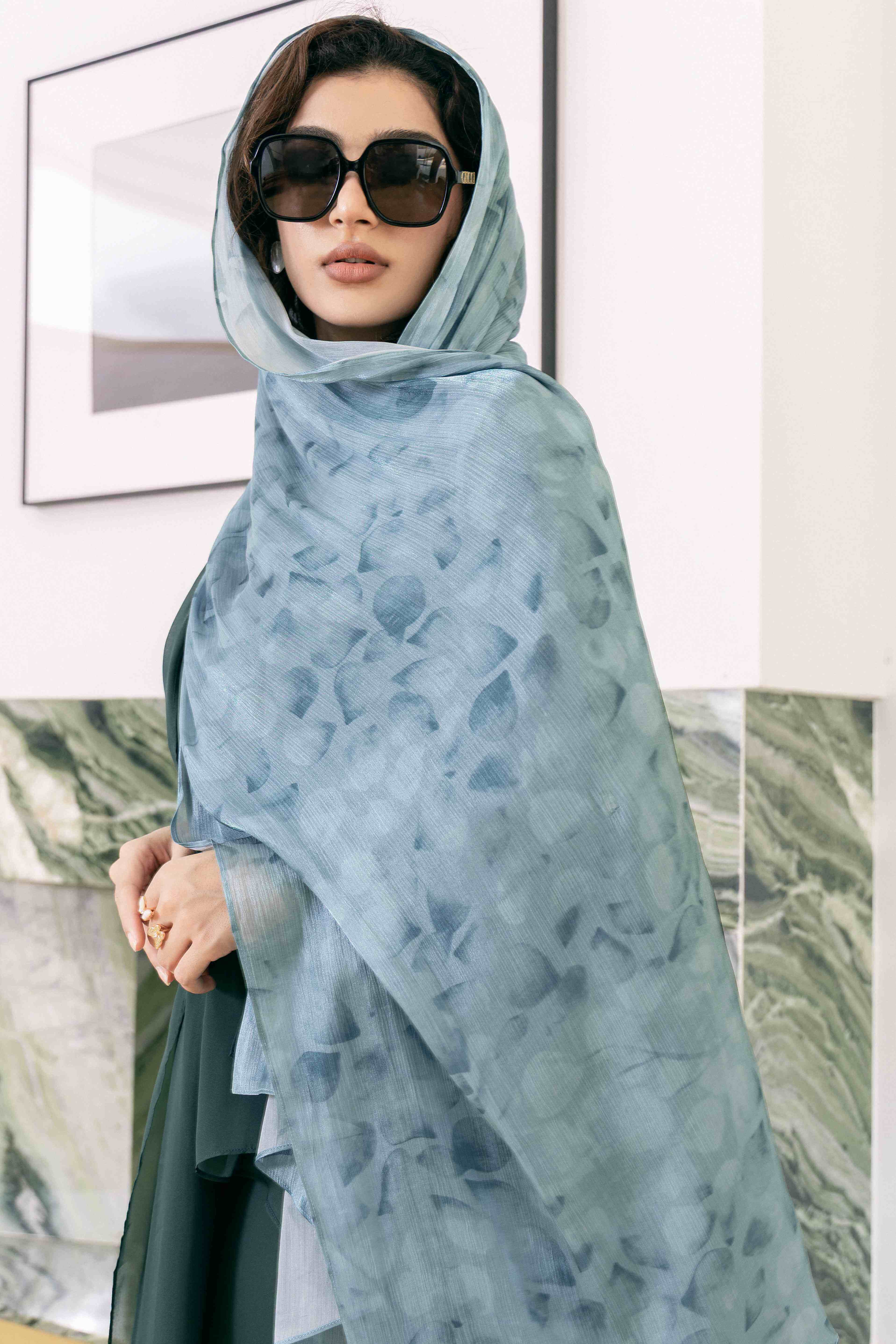 Stunning portrait of Garden Green Floral Abaya highlighting the patter