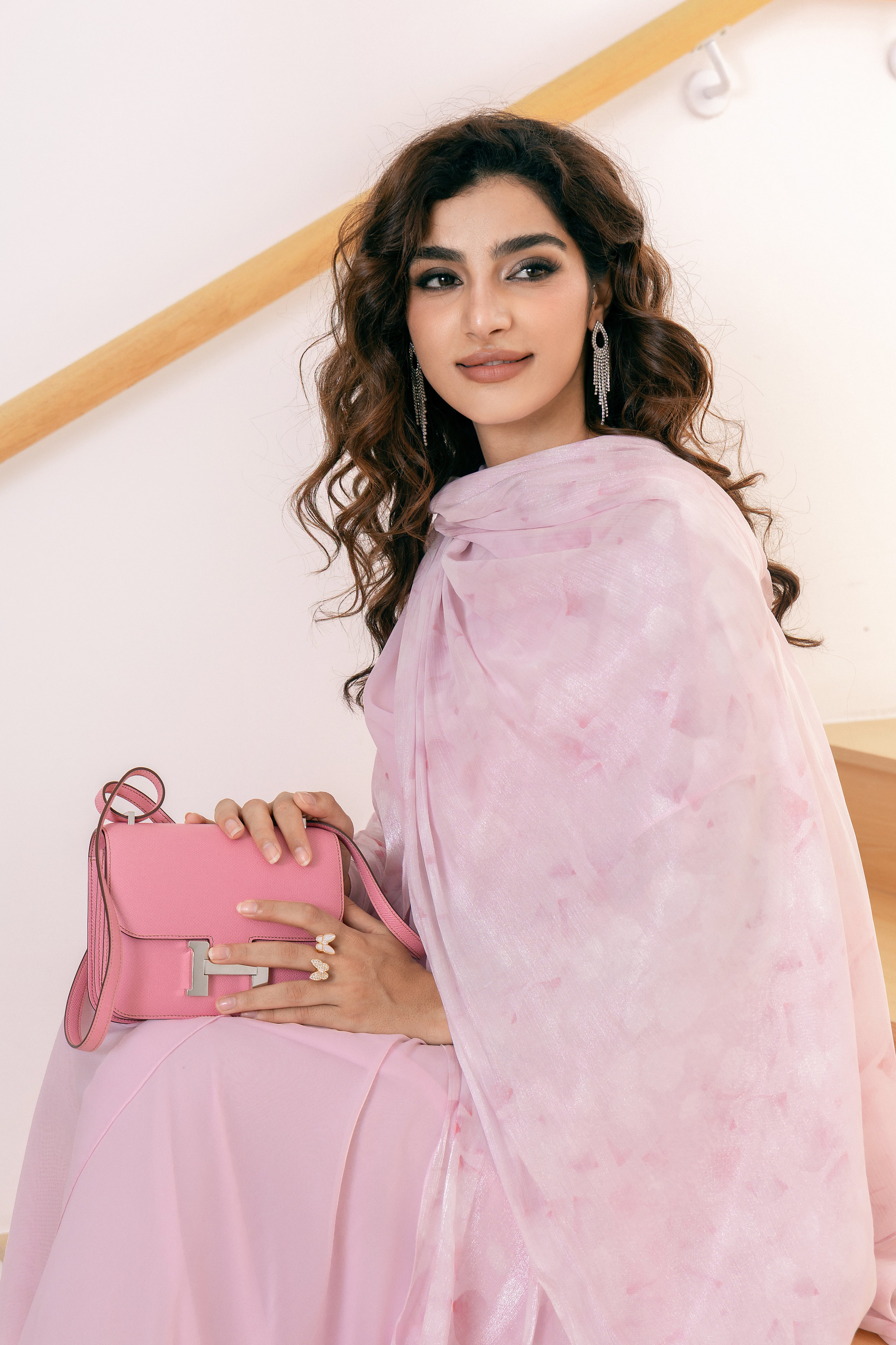 P25004 Light Pink Floral Print Pattern Abaya Set