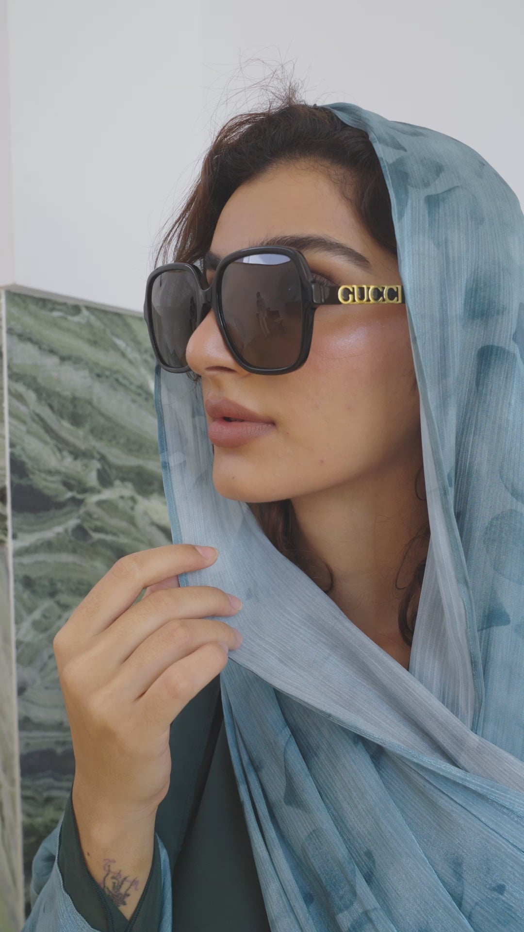 P25004 Beige Floral Print Pattern Abaya Set